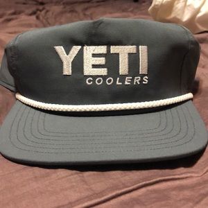 COPY - Yeti hat